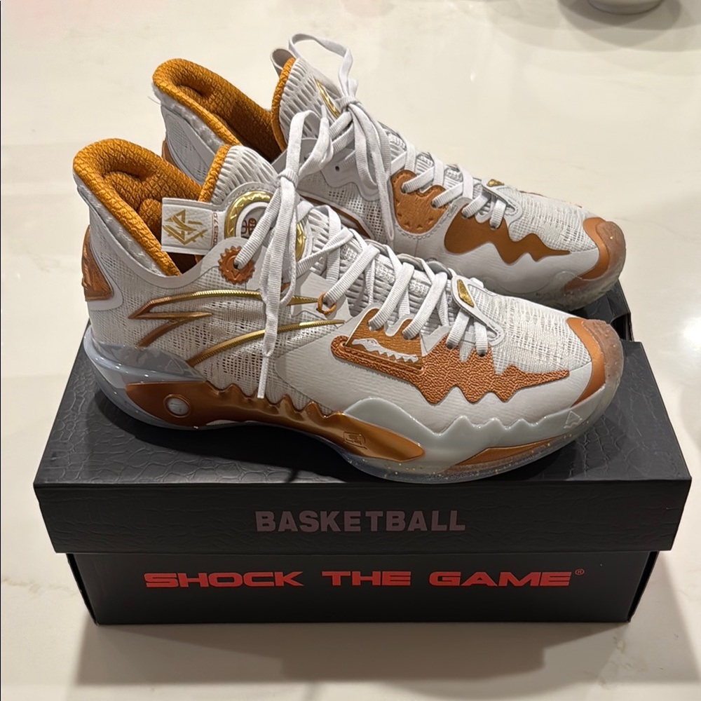 The Game Women’s Athletic Sneakers